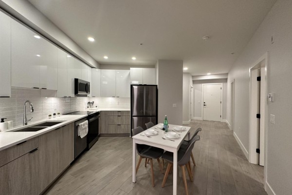 503 20061 Fraser Highway, Langley, BC V3A0R4 Photo 4