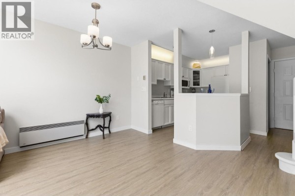 503 60 Richmond Street, New Westminster, BC V3L5R7 Photo 5