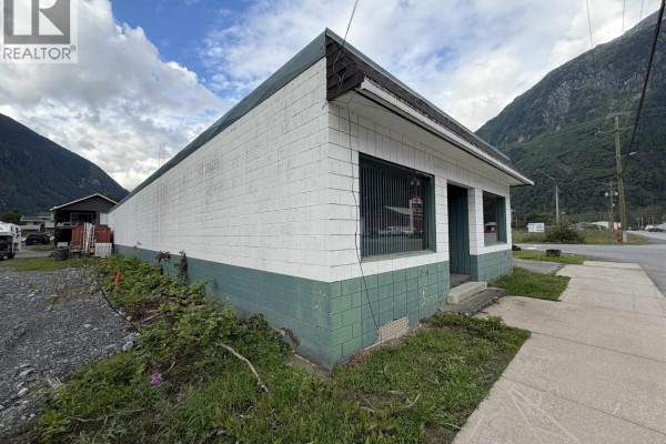 503 Conway Street, Stewart, BC V0T1W0 Photo 3