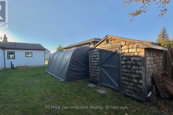 Bedroom 2 - 503 High Street S, Thunder Bay, ON P7B3M1 Photo 2