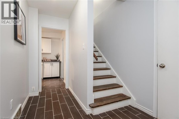 4pc Bathroom - 503 Lonelm Court Unit# A, Waterloo, ON N2L5C9 Photo 5