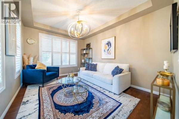 Living room - 503 Windbrook Heights Sw, Airdrie, AB T4B3X2 Photo 5