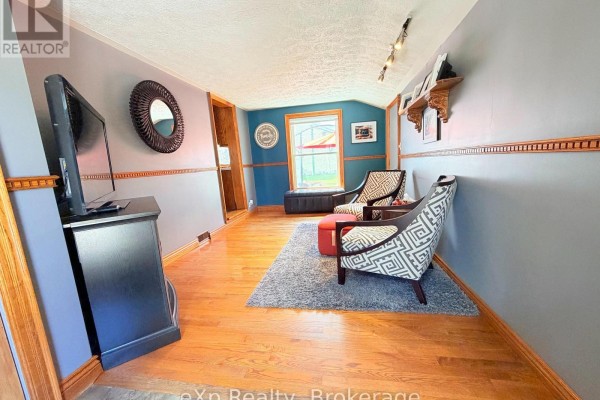 503 Yonge Street S, Brockton, ON N0G2V0 Photo 5