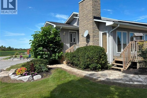 Family room - 5030 Blackheath Road, Binbrook, ON L0R1C0 Photo 3