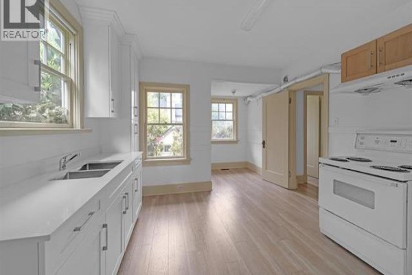 5030 Blenheim Street, Vancouver, BC V6N1N5 Photo 5