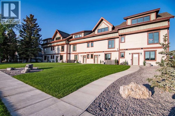 5032 48 Street, Rocky Mountain House, AB, photo 3