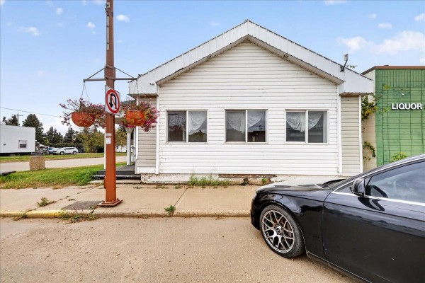 5033 51 Street, Andrew, AB T0B0C0 Photo 4