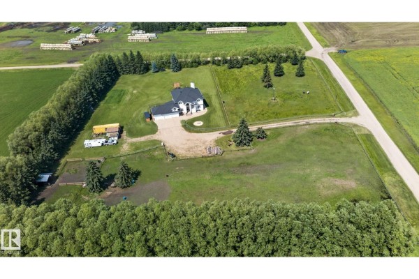 Family room - 50336 Range Road 280, Rural Leduc County, AB T0C0V0 Photo 4