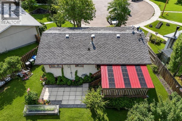 5035 58 Street Close, Rocky Mountain House, AB, photo 2