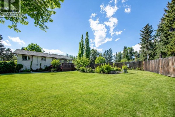 5035 58 Street Close, Rocky Mountain House, AB, photo 3