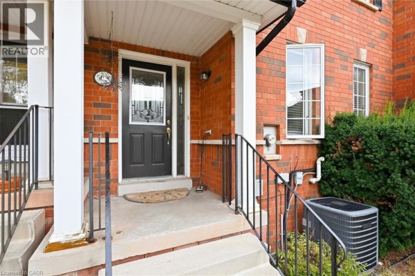 4pc Ensuite bath - 5035 Corporate Drive, Burlington, ON L7L7L5 Photo 4