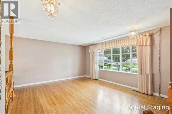 4pc Bathroom - 5036 Vallance Crescent Nw, Calgary, AB T3A0T6 Photo 5