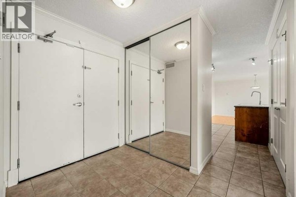 Bedroom - 504, 4555 Varsity Lane Nw, Calgary, AB T3A2V6 Photo 3