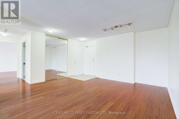 Dining room - 504 - 11753 Sheppard Avenue E, Toronto, ON M1B5M3 Photo 2