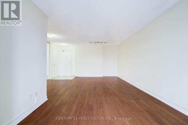 Kitchen - 504 - 11753 Sheppard Avenue E, Toronto, ON M1B5M3 Photo 3