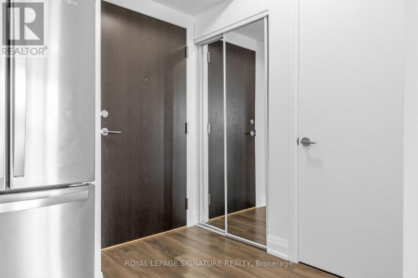 Kitchen - 504 - 1461 Lawrence Avenue W, Toronto, ON M6L0A6 Photo 3