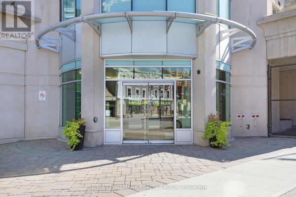 Laundry room - 504 - 200 Rideau Street, Ottawa, ON K1N5Y1 Photo 2