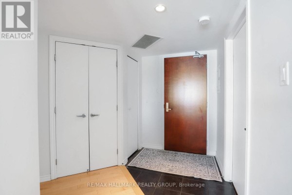 Bedroom 2 - 504 - 200 Rideau Street, Ottawa, ON K1N5Y1 Photo 5
