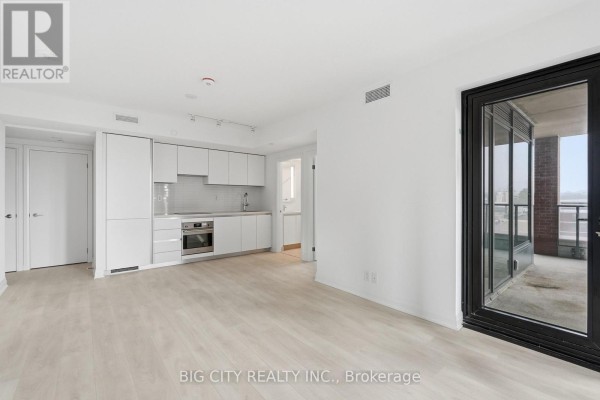 504 - 25 Frederick Todd Way, Toronto, ON M4G4E8 Photo 2