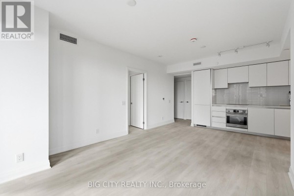 504 - 25 Frederick Todd Way, Toronto, ON M4G4E8 Photo 4