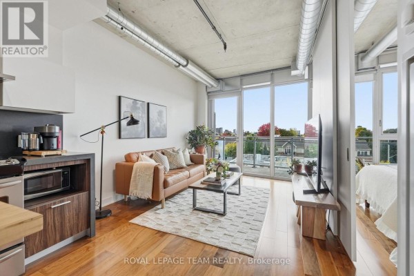 Den - 504 - 360 Mcleod Street, Ottawa, ON K2P1A9 Photo 5