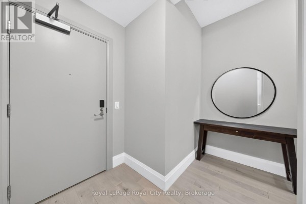 Living room - 504 - 73 Arthur Street S, Guelph, ON N1E0S6 Photo 5