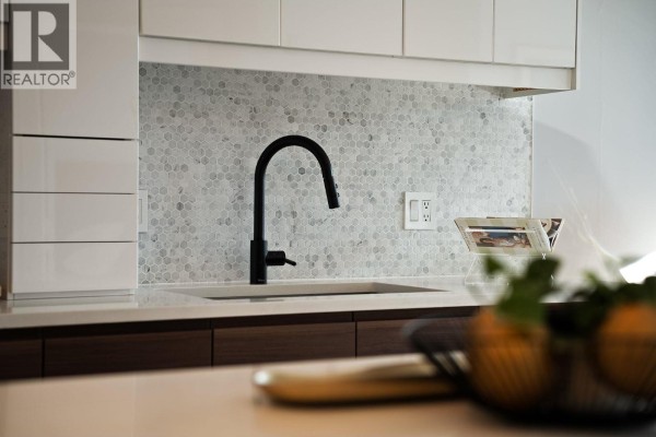 504 124 W 1st Street, North Vancouver, BC V7M3N3 Photo 4