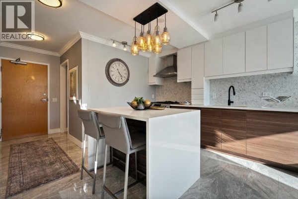 504 124 W 1st Street, North Vancouver, BC V7M3N3 Photo 5