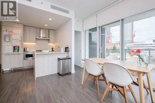 504 2351 Beta Avenue, Burnaby, BC V5C0M2 Photo 4