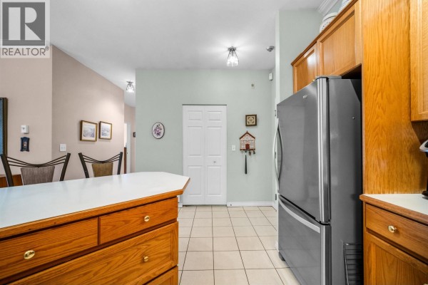 504 25 Richmond Street, New Westminster, BC V3L5P9 Photo 4