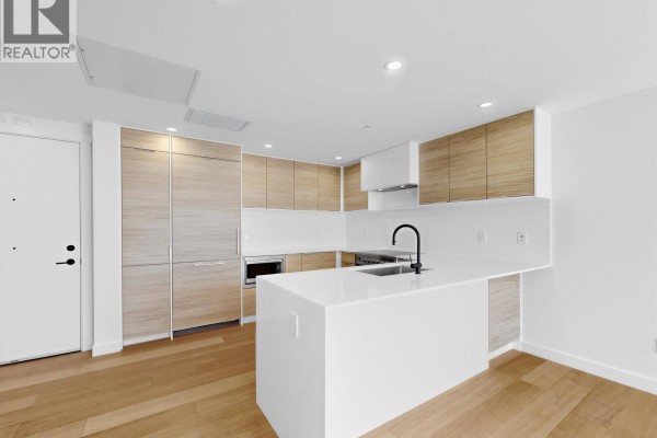 504 6485 Manitoba Street, Vancouver, BC V5Y0P7 Photo 4
