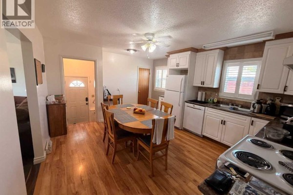 Bedroom - 5040 48th Street, Hardisty, AB T0B0V0 Photo 4