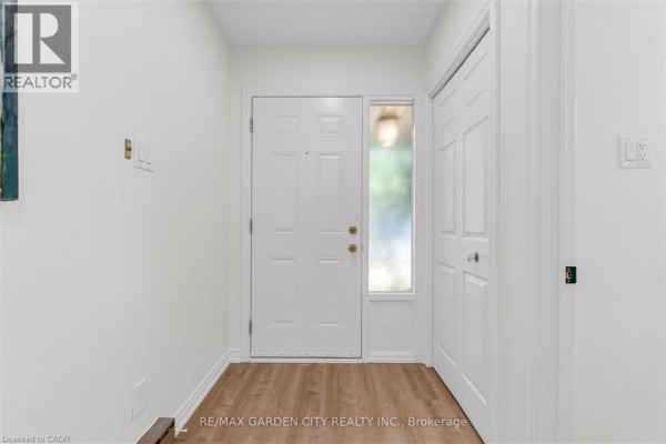 Bedroom - 5045 Pinedale Avenue Unit# 82, Burlington, ON L7L5J6 Photo 2