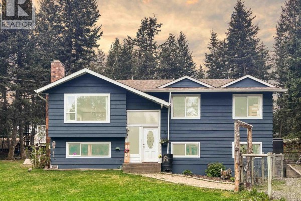 Primary Bedroom - 5047 Easzee Drive, 108 Mile Ranch, BC V0K2Z0 Photo 4