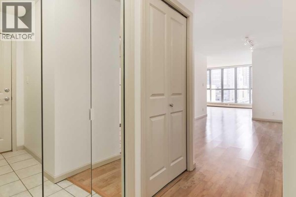 Dining room - 505, 650 10 Street Sw, Calgary, AB T2P5G4 Photo 3