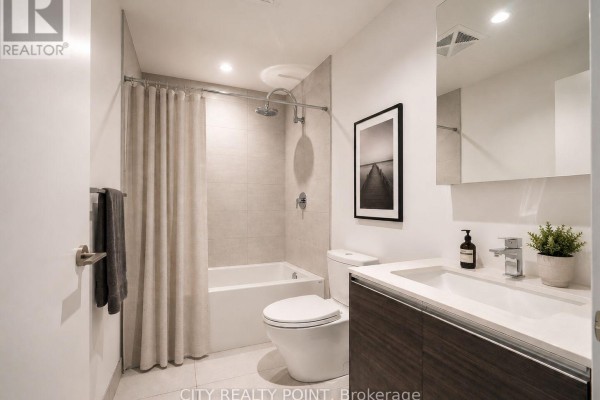 Laundry room - 505 - 1190 Dundas Street E, Toronto, ON M4M0C5 Photo 5