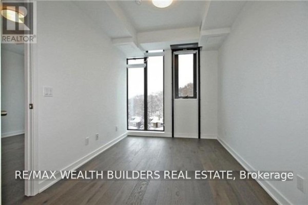Primary Bedroom - 505 - 1990 Bloor Street W, Toronto, ON M6P3L1 Photo 4