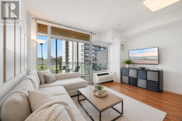 Living room - 505 - 2464 Weston Road, Toronto, ON M9N2A2 Photo 2