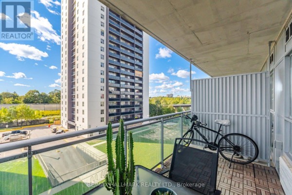 505 - 2464 Weston Road, Toronto, ON M9N2A2 Photo 4