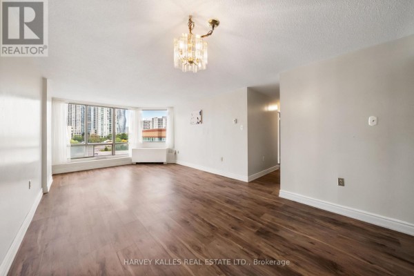 Dining room - 505 - 25 Fairview Road, Mississauga, ON L5B3Y8 Photo 3