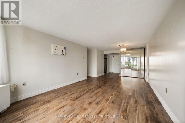 Primary Bedroom - 505 - 25 Fairview Road, Mississauga, ON L5B3Y8 Photo 4