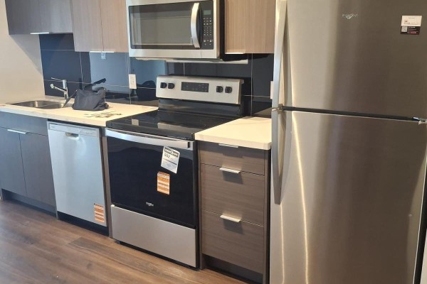 Kitchen - 505 - 2839 Jane Street, Toronto, ON M3N2J5 Photo 2