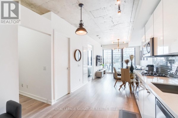 Kitchen - 505 - 55 Ontario Street, Toronto, ON M5A0T8 Photo 3