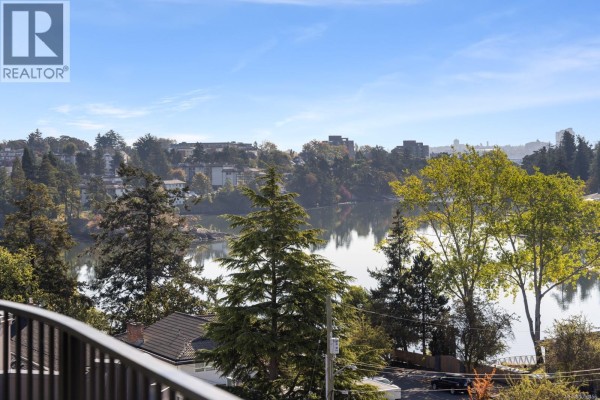 505 1075 Tillicum Rd, Esquimalt