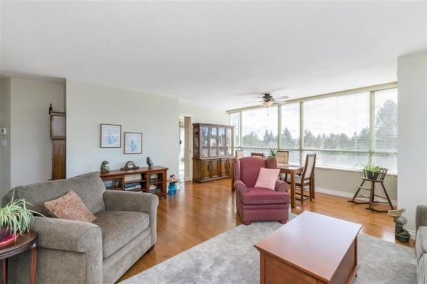 505 15038 101 Avenue, Surrey, BC V3R0N2 Photo 5