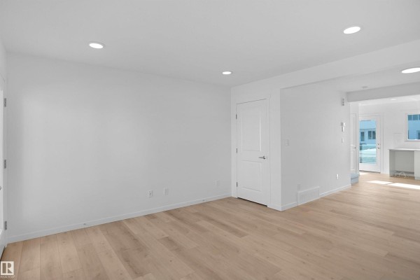 Dining room - 505 177 Av Ne, Edmonton, AB T5Y4K2 Photo 2