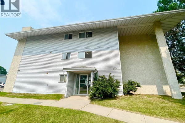 Kitchen - 505 2406 Heseltine Road, Regina, SK S4V1N9 Photo 2