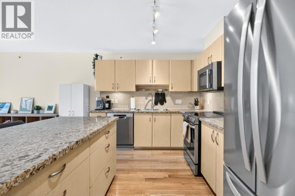 505 720 Hamilton Street, New Westminster, BC V3M7A6 Photo 4