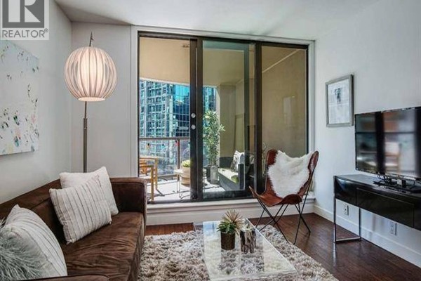 505 789 Drake Street, Vancouver, BC V6Z2N7 Photo 2