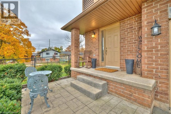 2pc Bathroom - 5052 Cassandra Drive, Beamsville, ON L0R1B7 Photo 4
